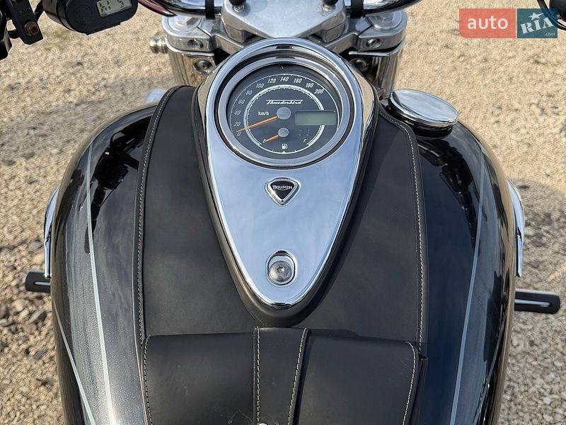 Боббер Triumph Thunderbird 1700 2015 в Бродах