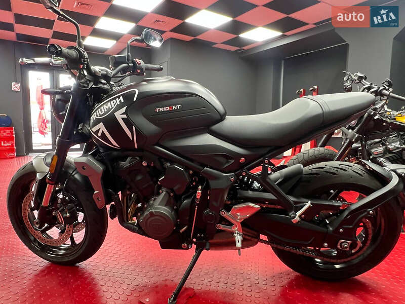 Мотоцикл Без обтекателей (Naked bike) Triumph Trident 2022 в Киеве