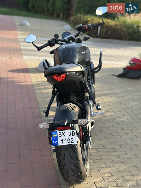 Мотоцикл Без обтекателей (Naked bike) Triumph Trident 2022 в Киеве фото 4 Мотоцикл Без обтекателей (Naked bike) Triumph Trident 2022 в Киеве