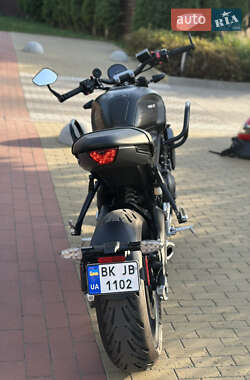 Мотоцикл Без обтекателей (Naked bike) Triumph Trident 2022 в 