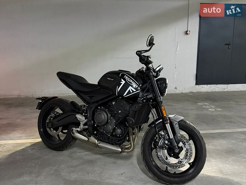 Мотоцикл Без обтекателей (Naked bike) Triumph Trident 2023 в Днепре фото 2 Мотоцикл Без обтекателей (Naked bike) Triumph Trident 2023 в Днепре