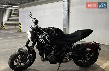 Мотоцикл Без обтекателей (Naked bike) Triumph Trident 2023 в Днепре фото 3 Мотоцикл Без обтекателей (Naked bike) Triumph Trident 2023 в Днепре