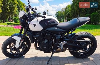 Мотоцикл Без обтекателей (Naked bike) Triumph Trident 2021 в Харькове Мотоцикл Без обтекателей (Naked bike) Triumph Trident 2021 в Харькове