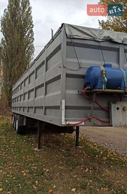 Зерновоз - полуприцеп Trouillet ST 1992 в Староконстантинове