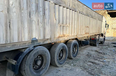 Зерновоз - полуприцеп Trouillet ST 2002 в 
