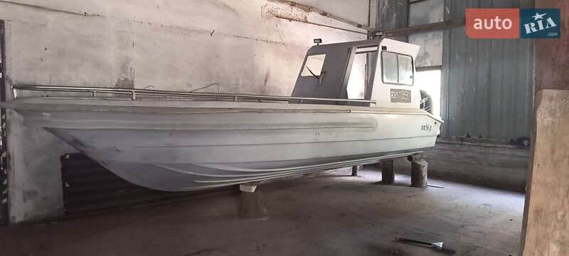 Катер Тунец 7 2008 в Запорожье