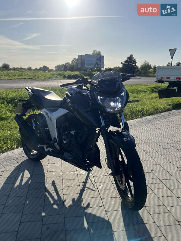 Мотоцикл Без обтікачів (Naked bike) TVS Apache RTR 160 2021 в Львові фото Мотоцикл Без обтікачів (Naked bike) TVS Apache RTR 160 2021 в Львові