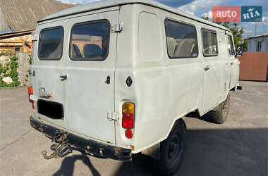 Внедорожник / Кроссовер УАЗ 2206 2002 в 