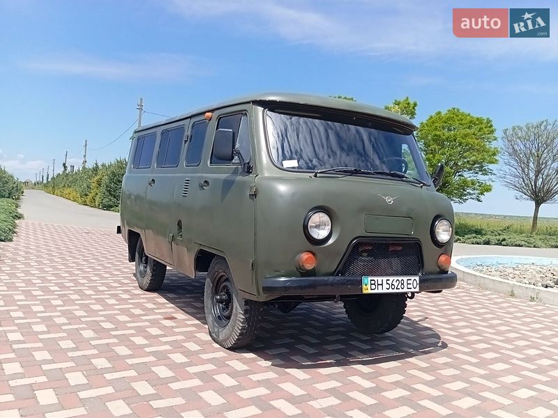 Позашляховик / Кросовер УАЗ 2206 1998 в Татарбунарах