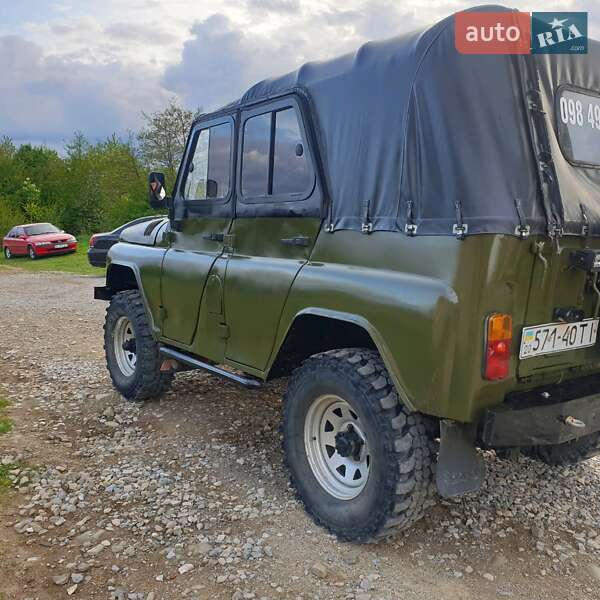 Внедорожник / Кроссовер УАЗ 31512 1983 в Ивано-Франковске