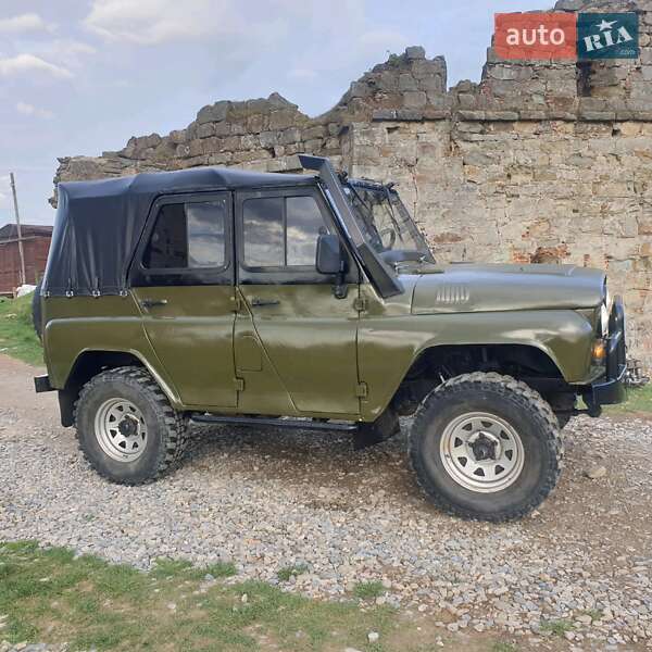 Внедорожник / Кроссовер УАЗ 31512 1983 в Ивано-Франковске