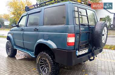 Позашляховик / Кросовер УАЗ 3160/3162 2004 в Первомайську
