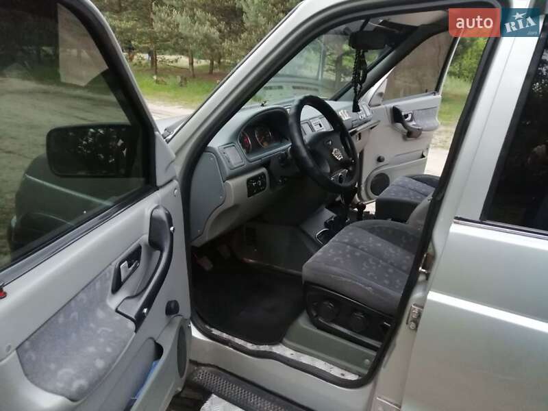 Внедорожник / Кроссовер УАЗ 3163 Patriot 2007 в Киеве фото 7 Внедорожник / Кроссовер УАЗ 3163 Patriot 2007 в Киеве