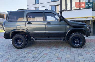 Внедорожник / Кроссовер УАЗ 3163 Patriot 2005 в 