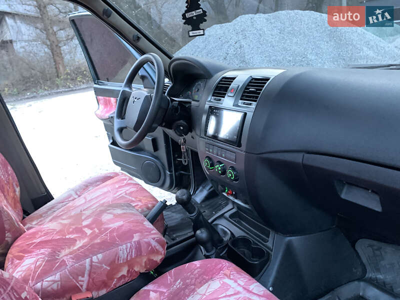 Внедорожник / Кроссовер УАЗ 3163 Patriot 2012 в Рахове