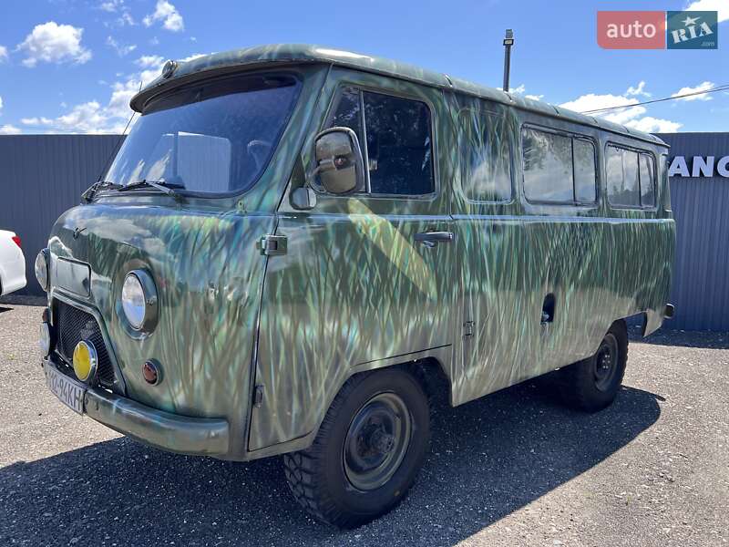 Універсал УАЗ 452 пас 1975 в 