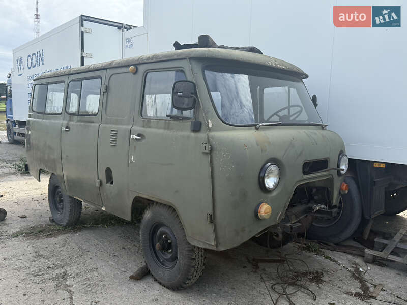 Позашляховик / Кросовер УАЗ 452 пас 1985 в Новодністровську