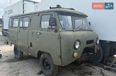 Внедорожник / Кроссовер УАЗ 452 пас 1985 в 