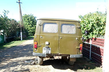 Внедорожник / Кроссовер УАЗ 452 1983 в Беляевке