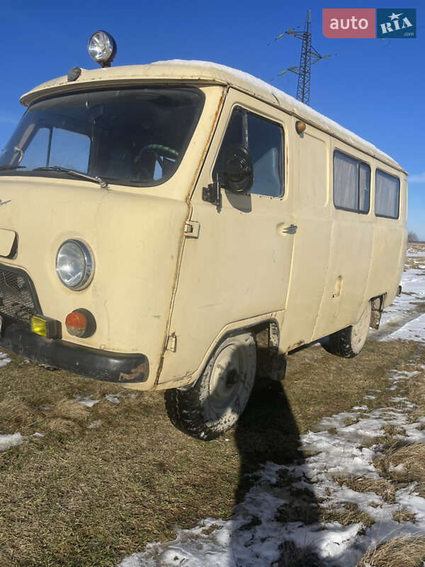 Внедорожник / Кроссовер УАЗ 452 1978 в Бориславе