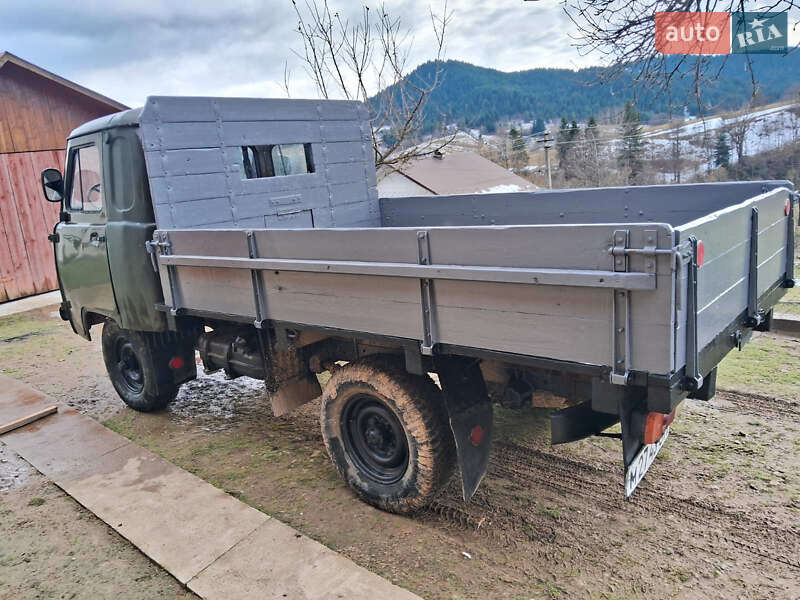 Борт УАЗ 452 1992 в Старом Самборе