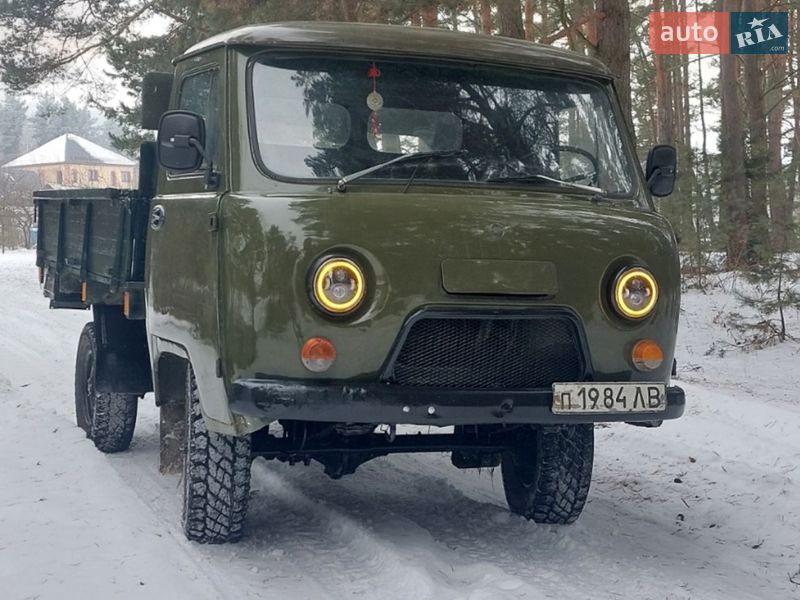 Пикап УАЗ 452 1984 в Ивано-Франковске