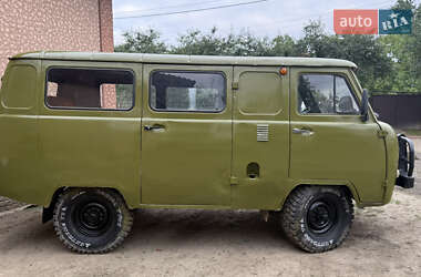 Микроавтобус УАЗ 452В 2003 в 