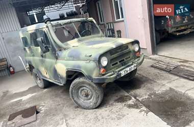 Внедорожник / Кроссовер УАЗ 469 1984 в 