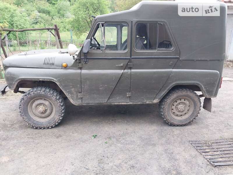 Седан УАЗ 469Б 1979 в Ужгороде