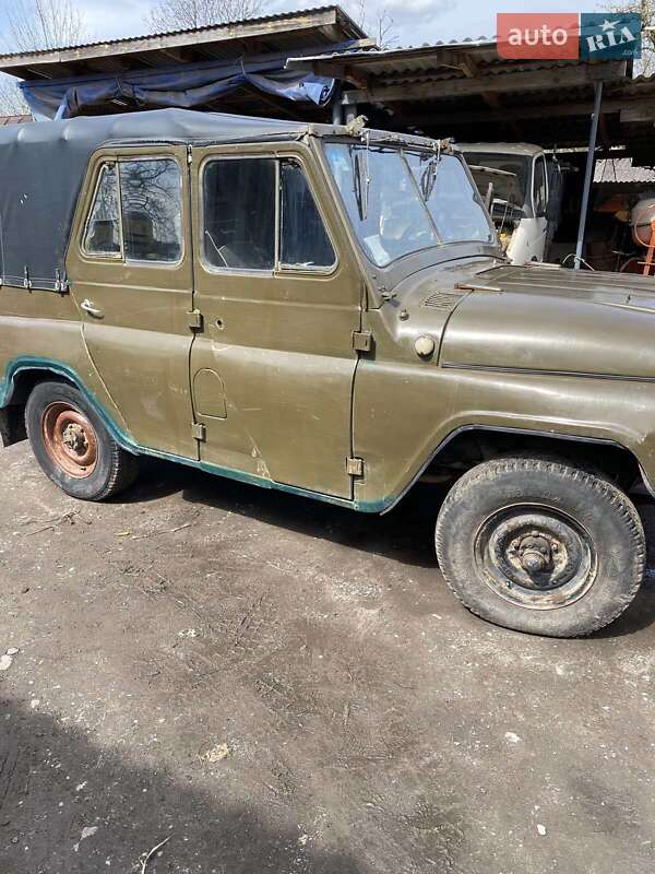 Универсал УАЗ 469Б 1973 в Буске