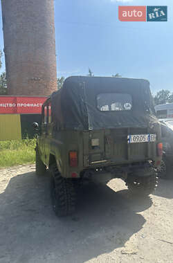 Позашляховик / Кросовер УАЗ 469Б 1990 в 
