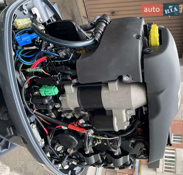 Катер UMS 450 2011 в Хмельницком