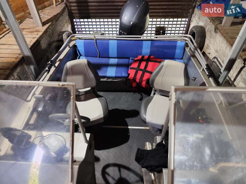 Катер UMS 500 2006 в Маяках