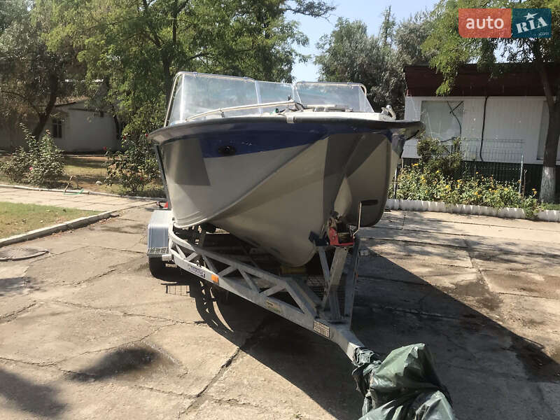 Катер UMS 600 2004 в Фастові