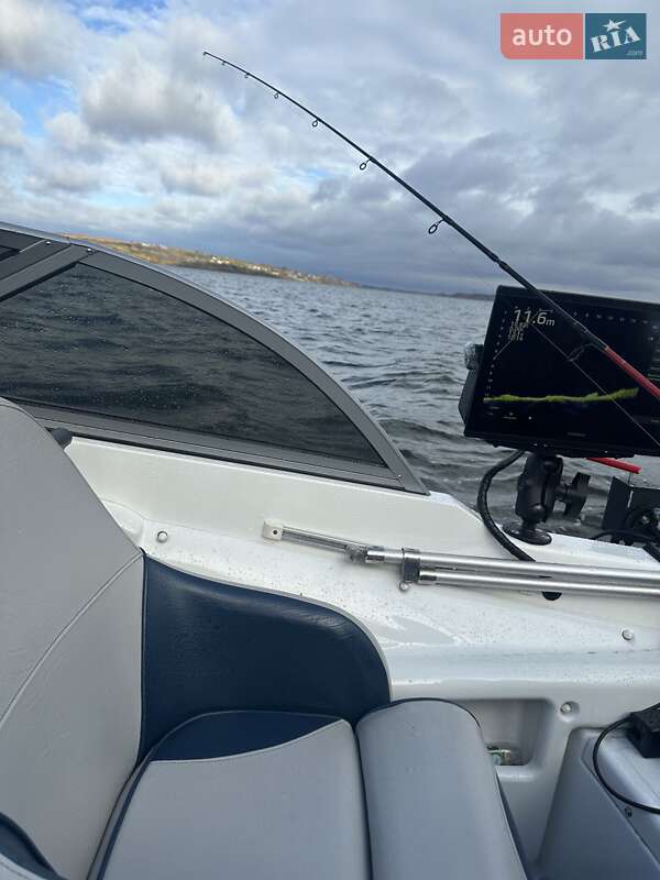 Лодка UMS 600 2013 в Днепре