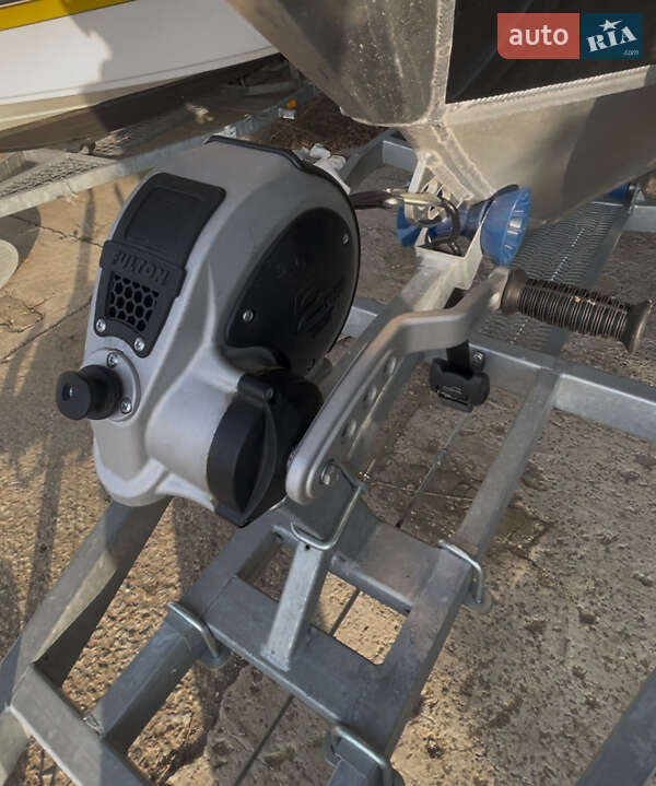 Катер UMS Tuna 585 DC 2021 в Киеве фото 45 Катер UMS Tuna 585 DC 2021 в Киеве