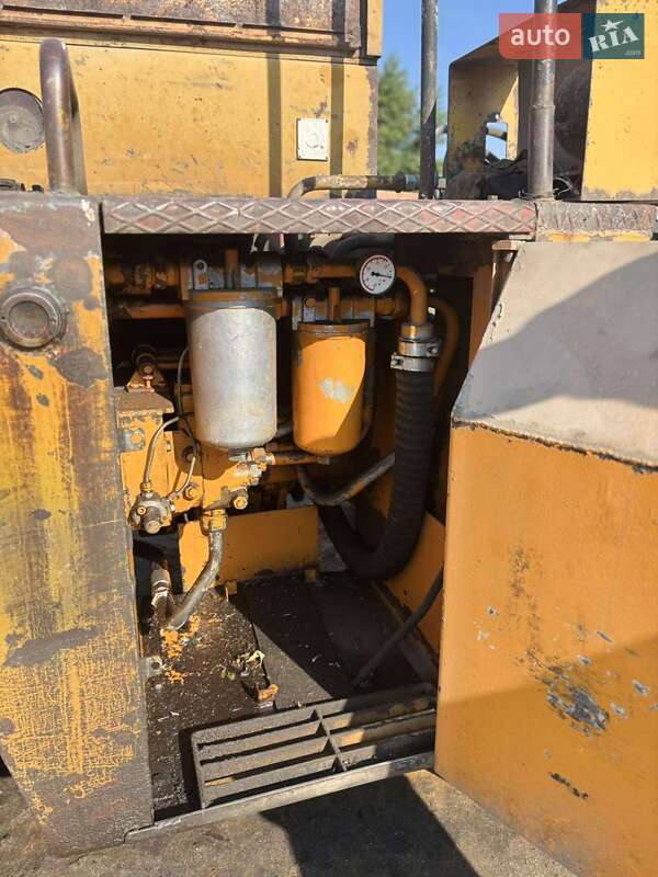 Фронтальный погрузчик UN 053 1980 в Тараще