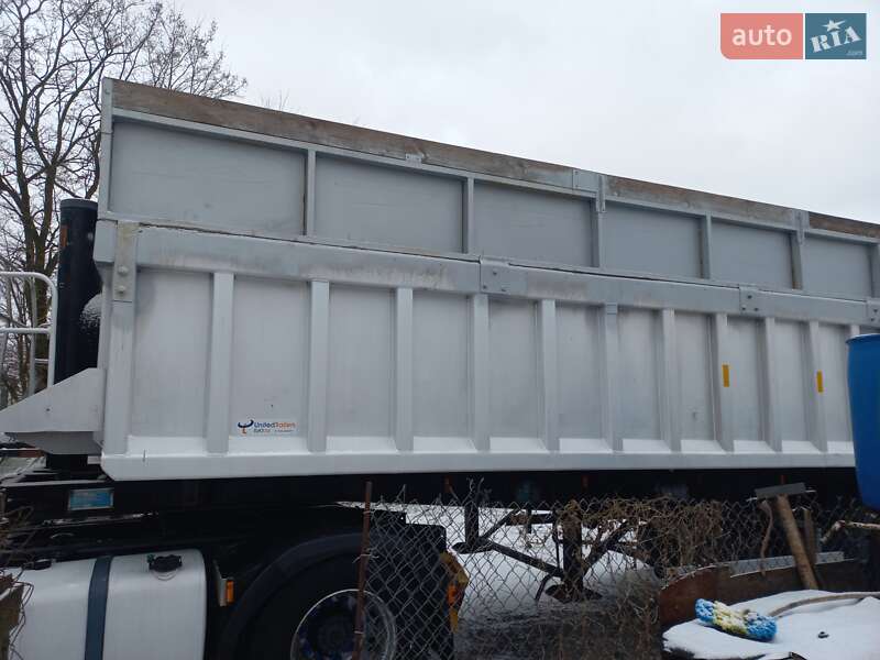 Самосвал полуприцеп United Trailers 6017 2003 в Лубнах