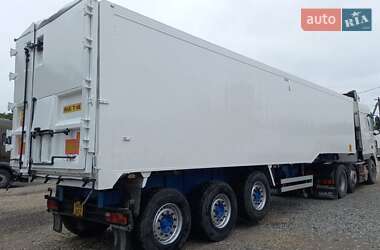 Самоскид напівпричіп United Trailers 6017 2005 в Бучачі