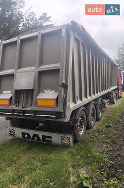 Самоскид напівпричіп United Trailers 608777 2004 в Козятині