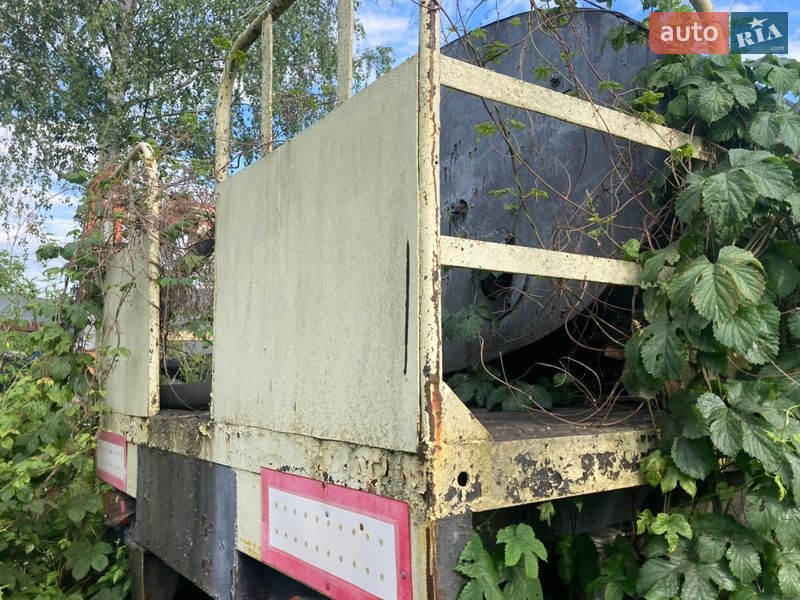 Битумовоз УПП Б 2412 1995 в Косове