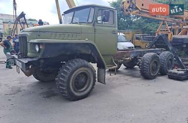 Шасси Урал 375 1987 в Новояворовске