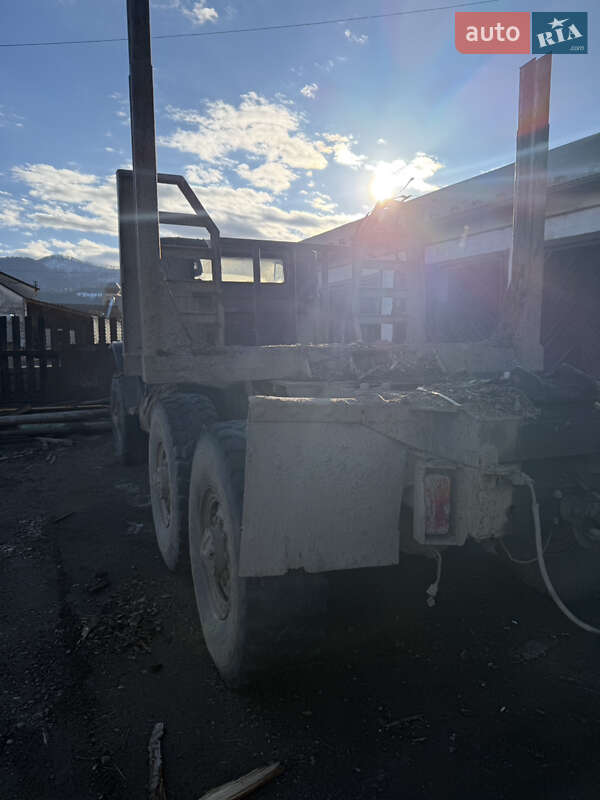 Лесовоз / Сортиментовоз Урал 375 1980 в Сколе