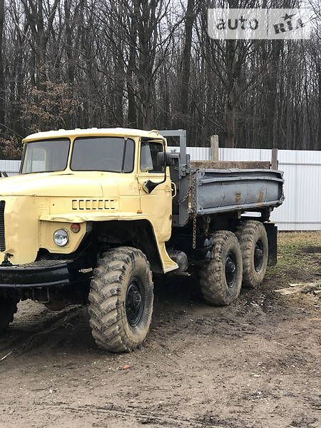 Самосвал Урал 5557 1991 в Черновцах фото Самосвал Урал 5557 1991 в Черновцах