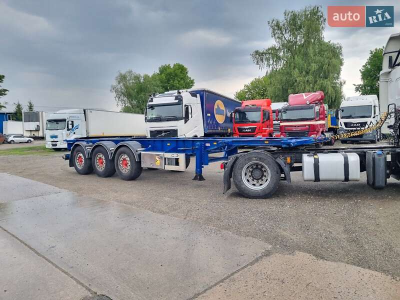 Контейнеровоз напівпричіп Van Hool 3-AS 2002 в Броварах