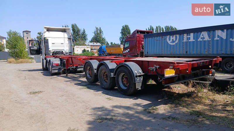 Контейнеровоз Van Hool 3B0061 1999 в Одессе