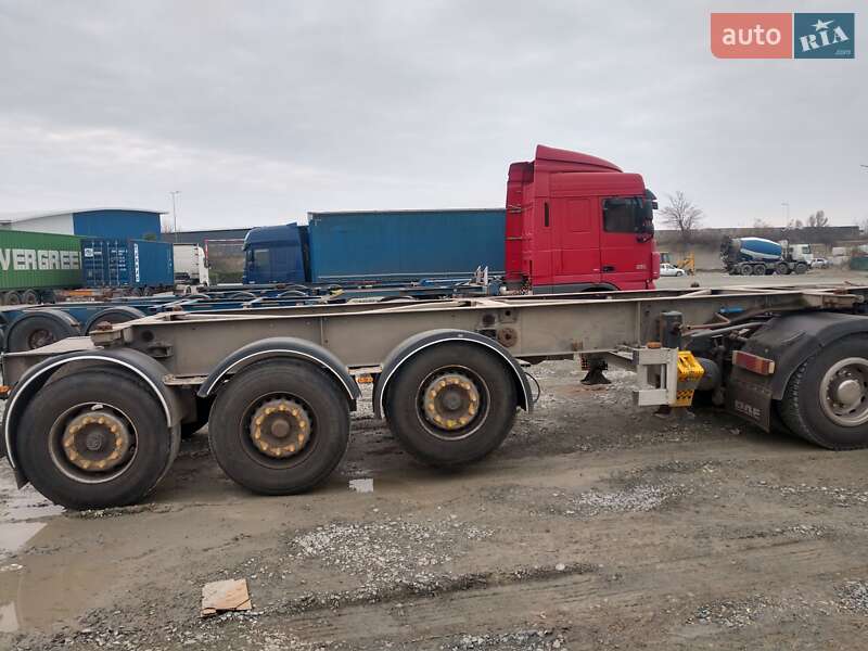 Контейнеровоз напівпричіп Van Hool 3B0062 2004 в Одесі