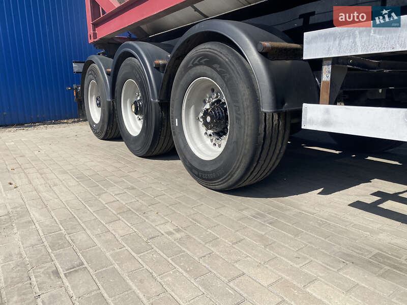 Цистерна напівпричіп Van Hool 3B2013AA 2000 в Кременчуці