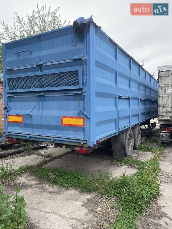 Бортовий напівпричіп Van Hool 3B2017 2002 в Лубнах фото Бортовий напівпричіп Van Hool 3B2017 2002 в Лубнах