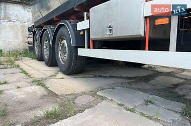 Цистерна напівпричіп Van Hool 3D0011 2001 в 